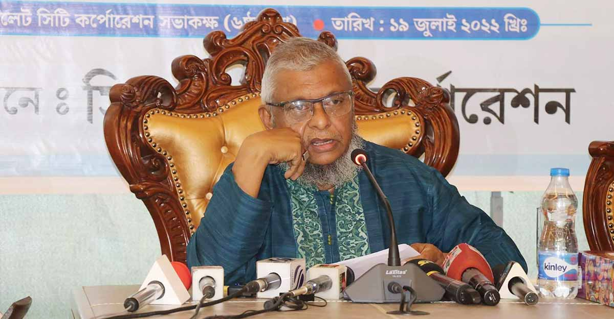  বর্জ্য ব্যবস্থাপনা যন্ত্র দেখতে সস্ত্রীক যুক্তরাষ্ট্র যাচ্ছেন মেয়র আরিফ