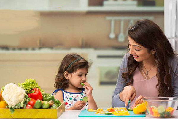 শীতে শিশুর প্রতিরোধ ক্ষমতা বাড়াবে যেসব খাবার