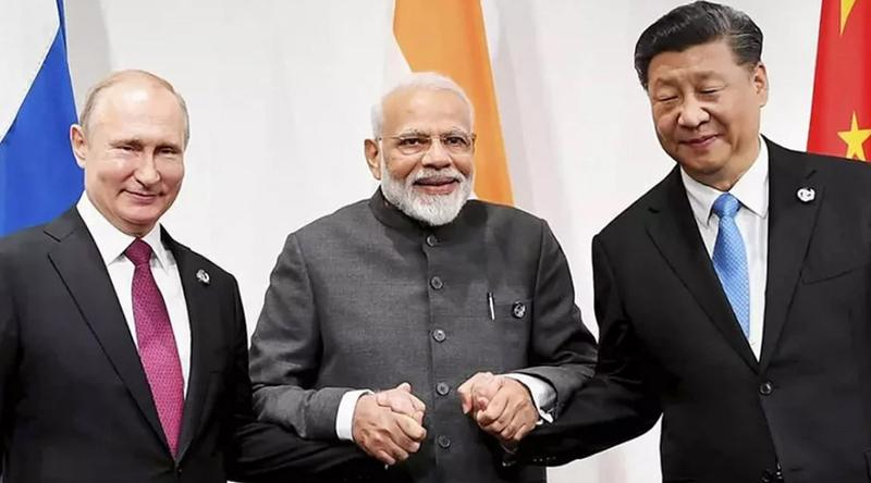 তিয়ানজিনে ত্রিমুখী কূটনীতি: মোদি, পুতিন ও শি জিনপিং-এর বৈঠকে বৈশ্বিক শক্তির পুনর্বিন্যাস