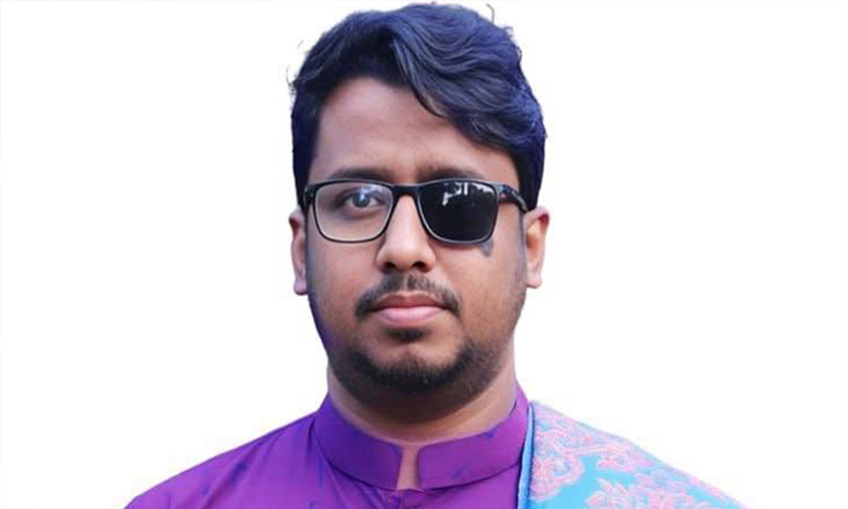 ডাকসুতে জয় পেলেন চোখ হারানো জসীম