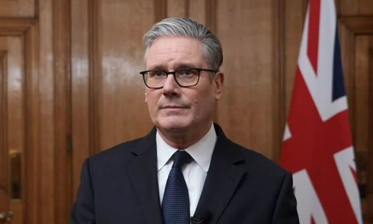 ক্ষমা চেয়েও পদত্যাগের চাপে ব্রিটিশ প্রধানমন্ত্রী স্টারমার