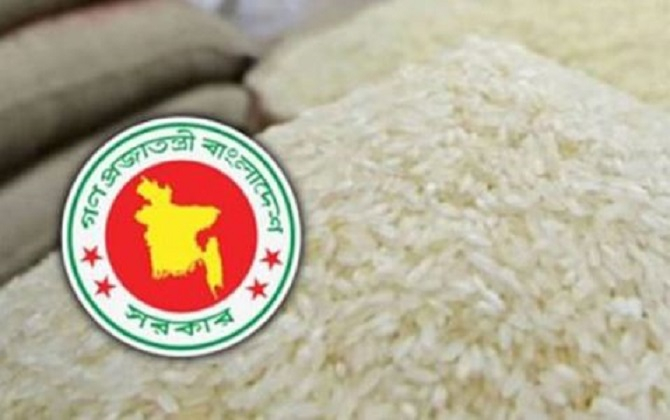 ১৫ টাকা কেজি দরে চাল পাচ্ছে ৫৫ লাখ পরিবার