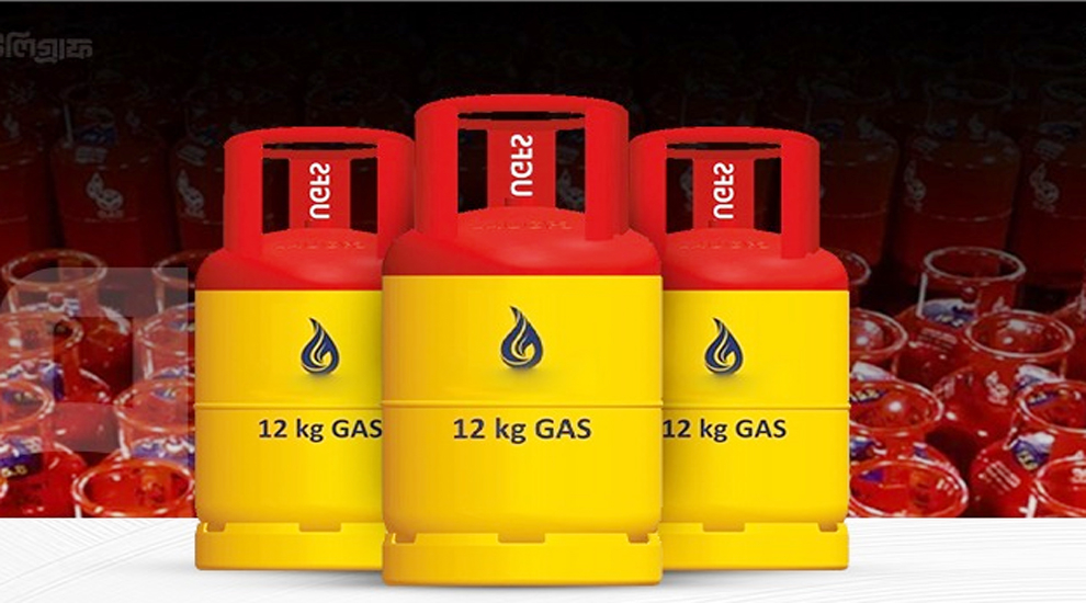 বাড়তি দামে বিক্রি হচ্ছে এলপিজি