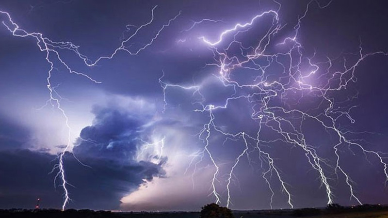 বজ্রপাতে সারাদেশে ১২ জনের প্রাণহানি