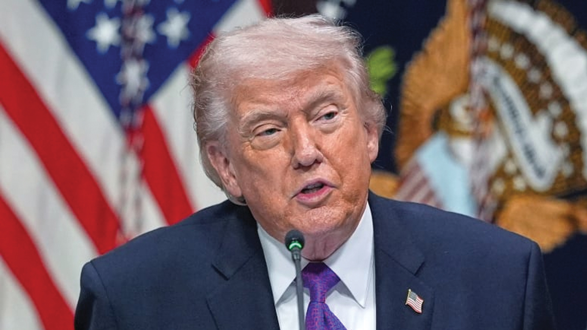 শান্তি চাইলে সরাসরি যোগাযোগ করুক তেহরান: ট্রাম্প