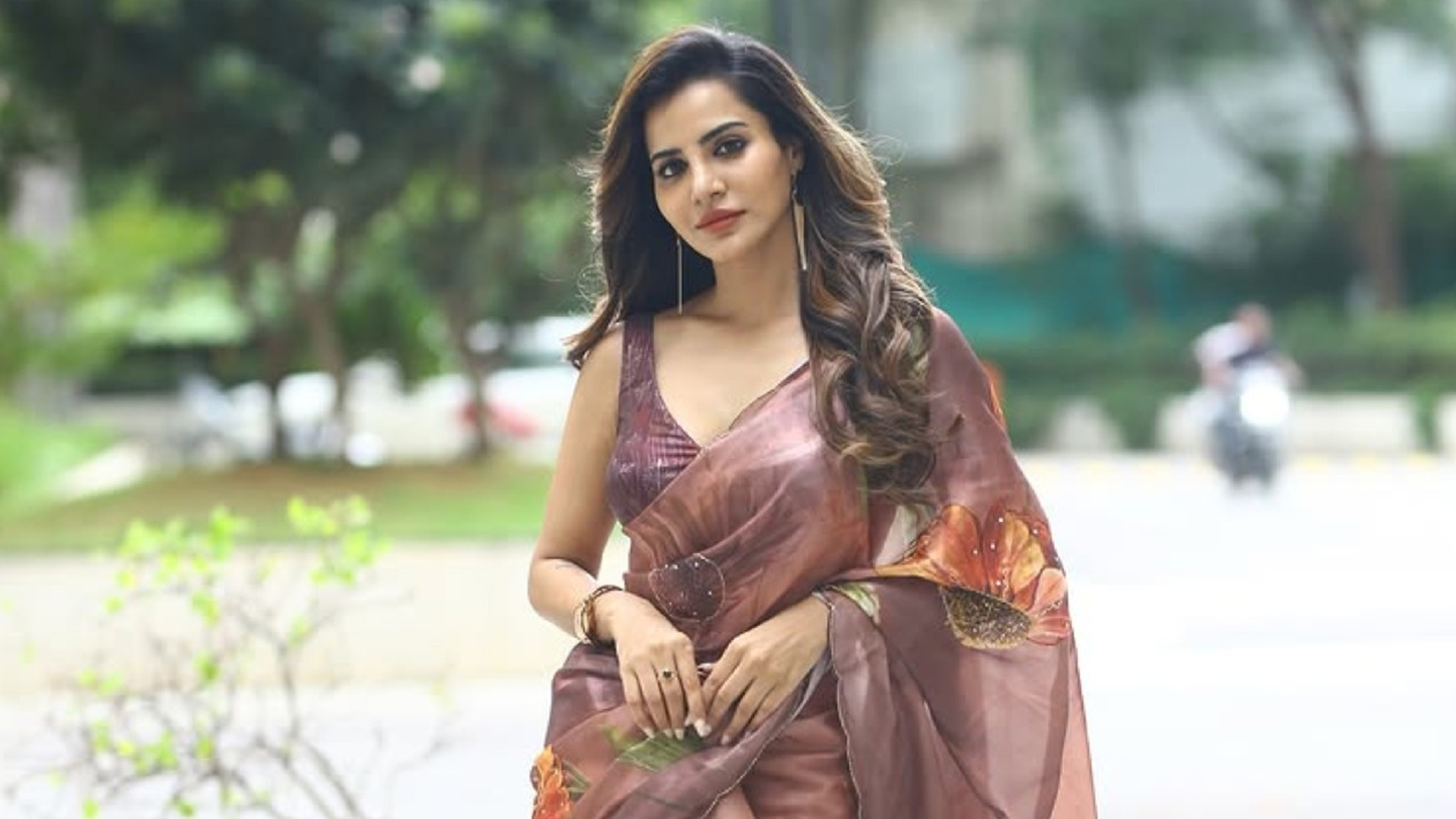 বিয়ের প্রলোভনে অর্থ আত্মসাতের অভিযোগকে ‘ভুয়া তথ্য’ বললেন নায়িকা