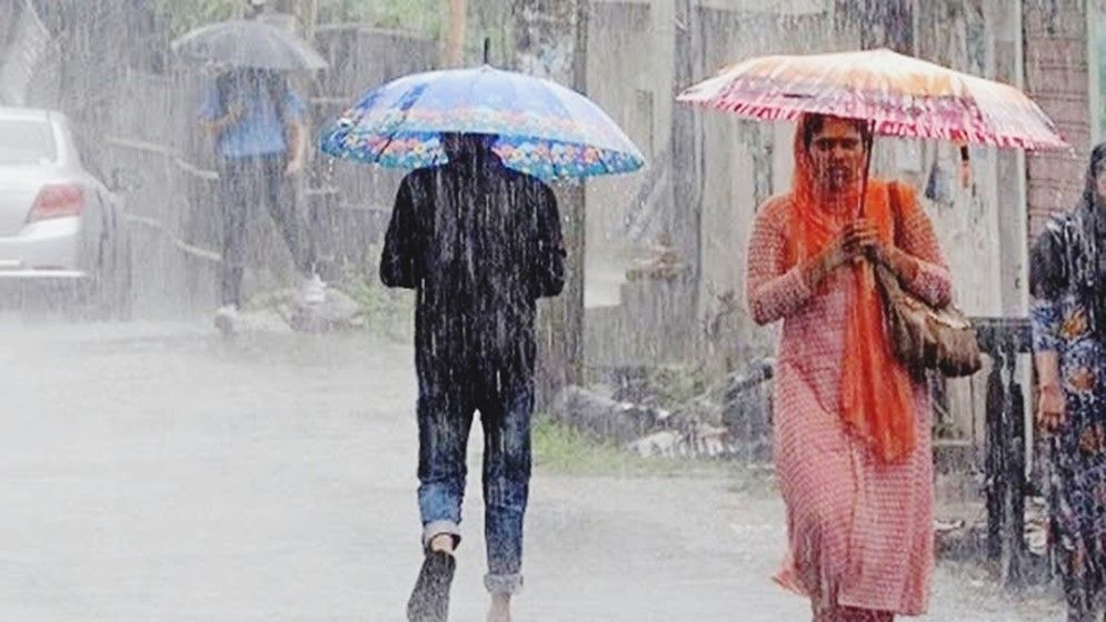 ২০ জেলায় ঝড়-বৃষ্টির আশঙ্কা, নদীবন্দরে সতর্ক সংকেত