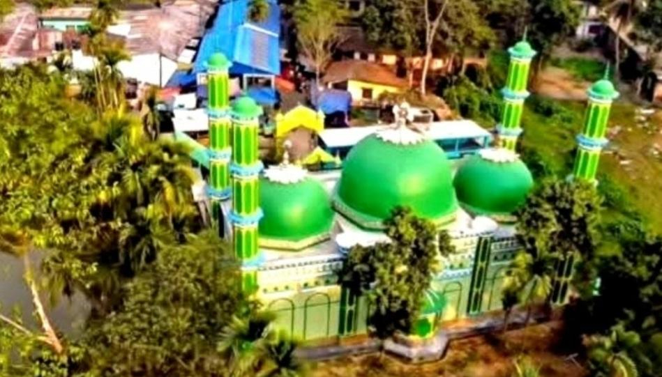 ঐতিহ্য আর স্থাপত্যের মেলবন্ধন: কেরামত আলী জামে মসজিদে গর্বিত কমলগঞ্জ