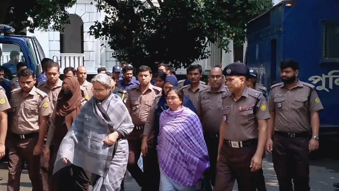 শাপলা চত্বরে হত্যাযজ্ঞ: দীপু মনি-রুপা-মোজাম্মেল বাবুকে আনা হলো ট্রাইব্যুনালে