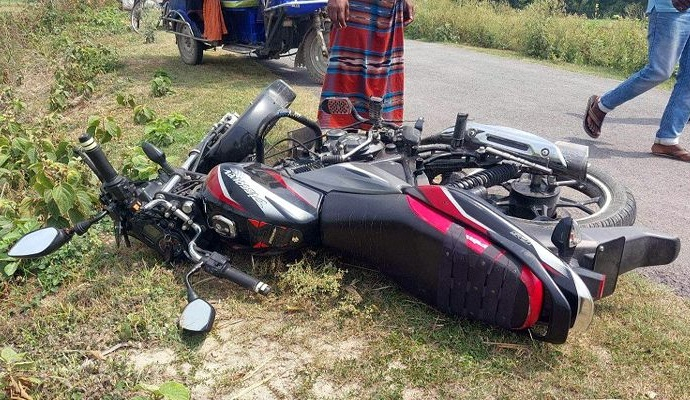  বাইকে করে সিলেট আসার পথে দুর্ঘটনায় নিহত ২