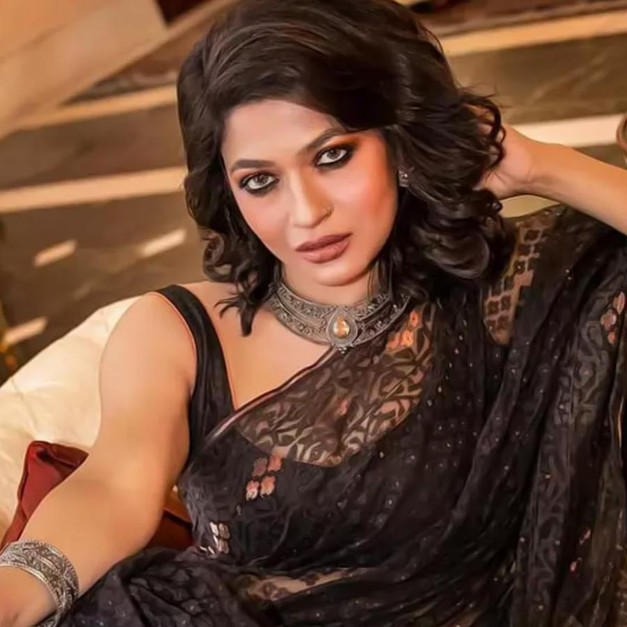 বিয়ে করার মতো একজনকে পেয়েছিলাম, বললেন আজমেরী হক বাঁধন