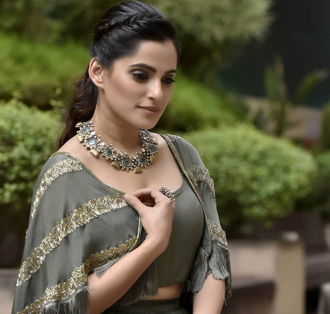 সিনেমায় চুম্বন দৃশ্য, শুটিংয়ের তিক্ত অভিজ্ঞতা জানালেন প্রিয়া বাপাট