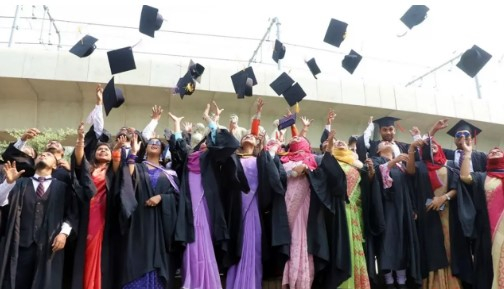 বাজেট ২০২৬-২৭: স্নাতক পর্যন্ত বিনামূল্যে মেয়েদের পড়াশোনা