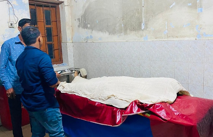 বাসের টিকিট কিনতে এসে লাশ হয়ে ফিরলেন হাফেজ আবু হানিফ