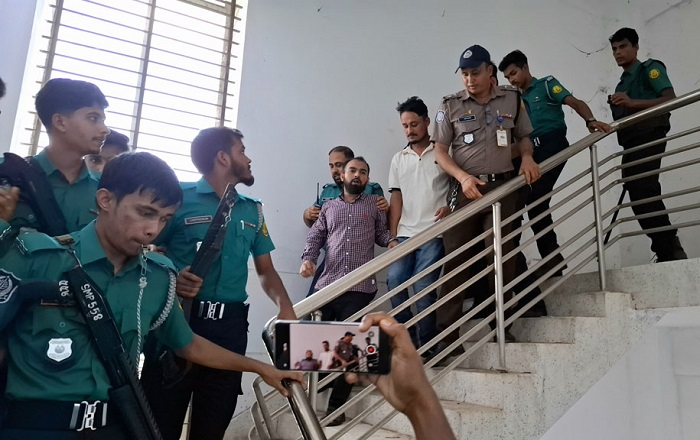  এমসি কলেজ ছাত্রাবাসে ধর্ষণ : সাড়ে ৪ লাখ টাকা পাবেন সেই গৃহবধূ