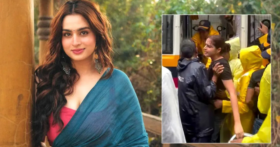 শিক্ষার্থীদের বিক্ষোভে অংশ নিয়ে আটক অভিনেত্রী আয়েশা খান