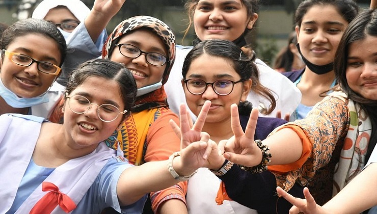 মানবিকে অর্ধেকেরও বেশি শিক্ষার্থী ফেল, বিজ্ঞানে পাস ৮০.৬৪ শতাংশ