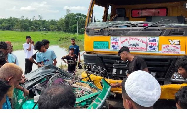 সিলেটে তেলবাহী লরির সঙ্গে সংঘর্ষে অটোরিকশার ৪ যাত্রী নিহত