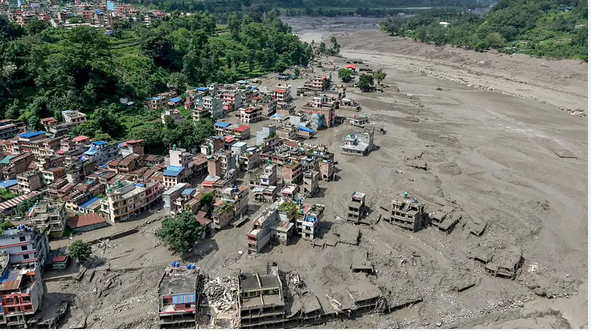 নেপালে ভয়াবহ বন্যায় নিহত বেড়ে ৯৫, বিদেশি পর্যটকসহ নিখোঁজ ৪০০