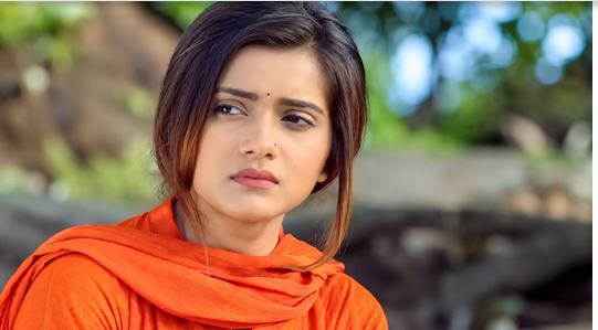 ভয়াবহ সড়ক দুর্ঘটনার কবলে তানজিন তিশা, দুমড়েমুচড়ে গেল গাড়ি