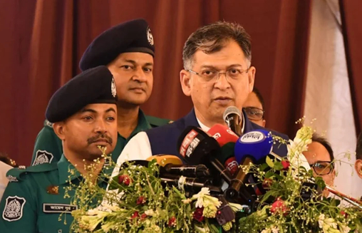আমাকে দেখলে তো লোকে সংবিধান বলে: স্বরাষ্ট্রমন্ত্রী