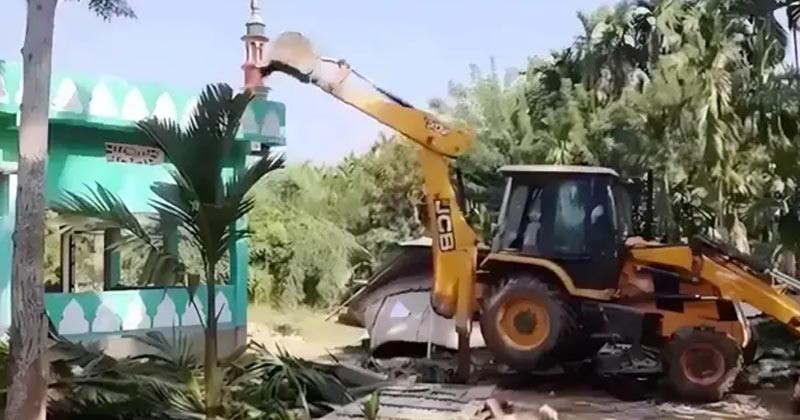 আসামে ১১০০ মুসলিম পরিবারকে উচ্ছেদ, গুঁড়িয়ে দিল ১০ মসজিদ