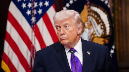 পদত্যাগের দাবি ওঠার পরেই কি  যুদ্ধবিরতিতে সম্মত হয়েছেন ট্রাম্প?