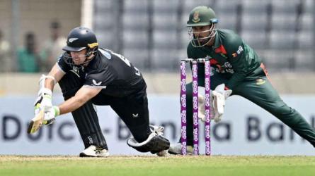 বাংলাদেশকে ২৪৮ রানের টার্গেট দিলো নিউজিল্যান্ড 