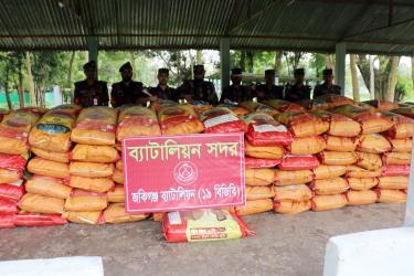 সন্তানসহ কারাগার থেকে মুক্তি পেলেন যুব মহিলা লীগ নেত্রী